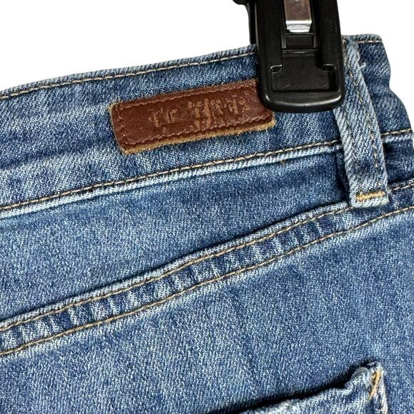 Blank NYC SZ 29 The Fulton Jean Shorts Distressed Zip-Fly Frayed Pockets Blue - Picture 6 of 8
